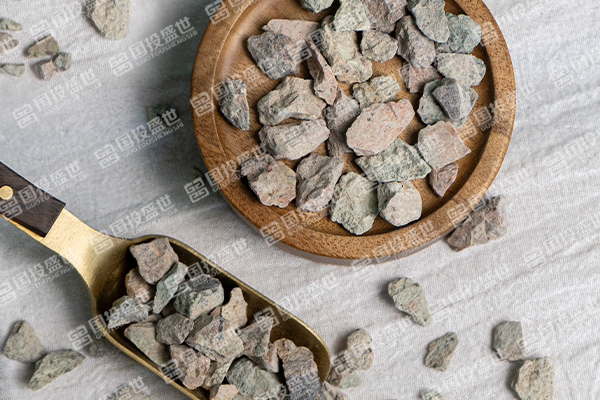 沸石顆粒在人工濕地中怎么使用？