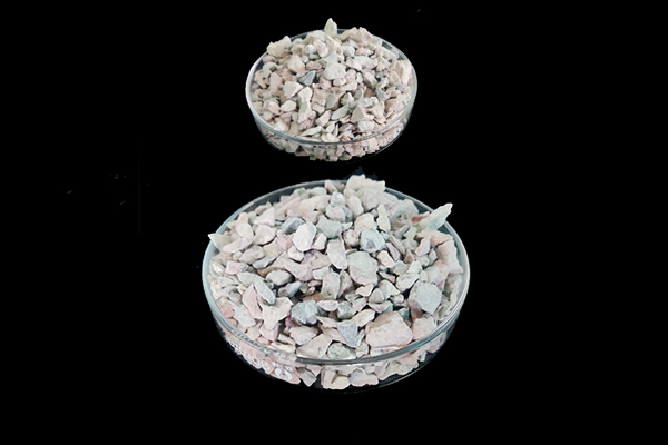 為什么大多數(shù)養(yǎng)雞場都在使用沸石？